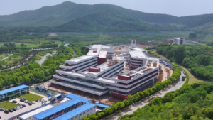 ��ɽ���WУ����Ͷ�ã�