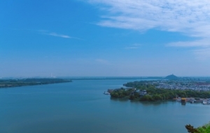 ��ӛ����·��ɽ�������۾Gˮǰ