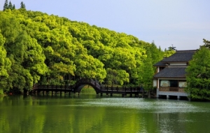 С����ˮ�˼ң�����ˮ�l�L�����s���з��A