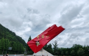 ��������ɽ��������֮��ָ���ķ���ǰ��