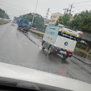 �|��h·����һ�v�o�˿��f܇���F�ڽ��·��Ҳ������