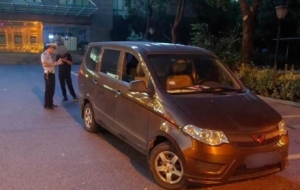 ע���ˣ����һ�WУ�T�ڮ�����@