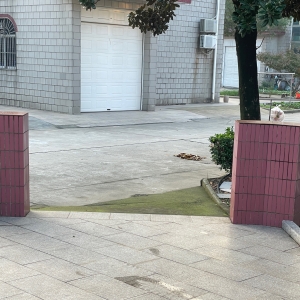 �Լ����Tǰ�挦�����ӵķ��󣬰�����ÿ���һ���������Ҽ�ǰ�T��