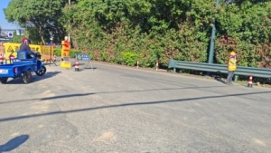 �R�r��ͨ����ͨ��