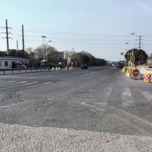 �R�r��ͨ����