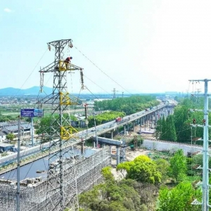 ������ٽ�ꎶ����Mչ���ˣ�