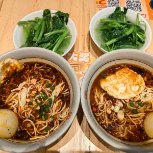 ���ڽ��^��β�����������������ؑcС��