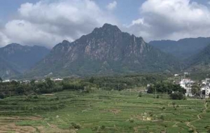 ��ĩ���ގ������{����Խ�����c������·��һ�_���ʡ�Ę�Ȥ