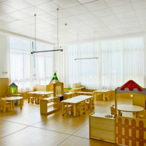 ���8���W(xu��)У����׃��