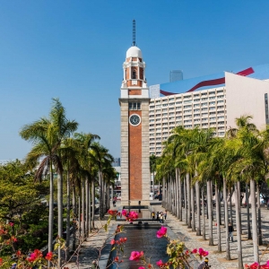 �oҕ���ˣ���Ȼ���ۣ�һλ��������������԰�