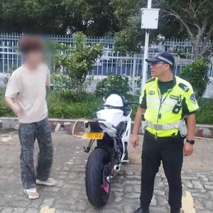 ���m(x��)��(y��n)�飡���5�˱�̎�P