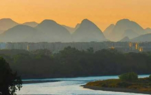 �߳����е��λ\�����s���_���cɽ�ӹ����ɫ