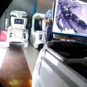 ��ҹ�󾯣����һ�������˰ѲʶY����������