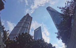 �ƶ���Ϻ����������бM���۵ף����յؘ�(bi��o)�ɞ��_���L(f��ng)��