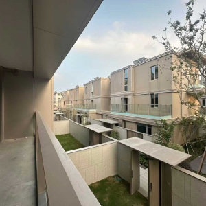 ���ϱ����������������˽�ꎵġ�������𡱣��@�װ��f�ĸ߶˷�������ÿ��ˌ��w����